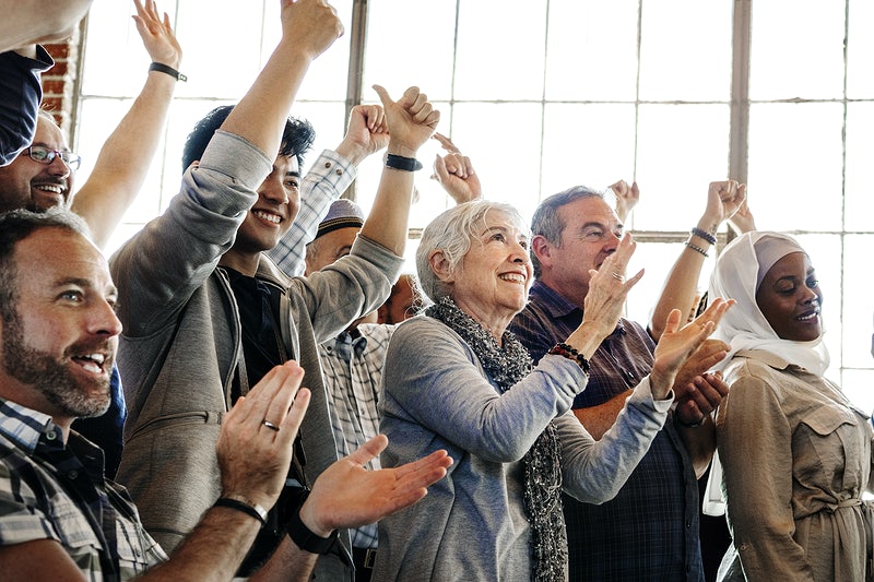 Creating Community in your Condo or HOA 1 creating community - people clapping