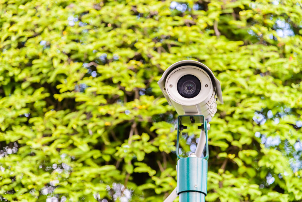 HOA Security Cameras: Does My Community Need This? 1 HOA Security Cameras
